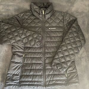 Columbia lightweight women’s down jacket size large